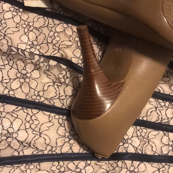 Michael Kors pumps - Picture 5 of 7